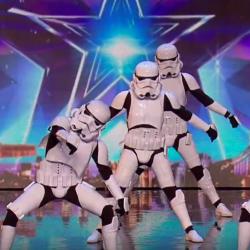 Des Stormtroopers réalisent une chorégraphie fabuleuse