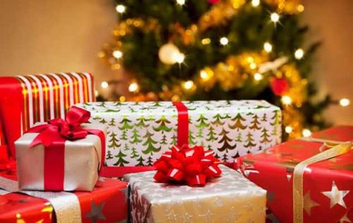 Le top des cadeaux de Noël à la con pour vous donner des idées :
