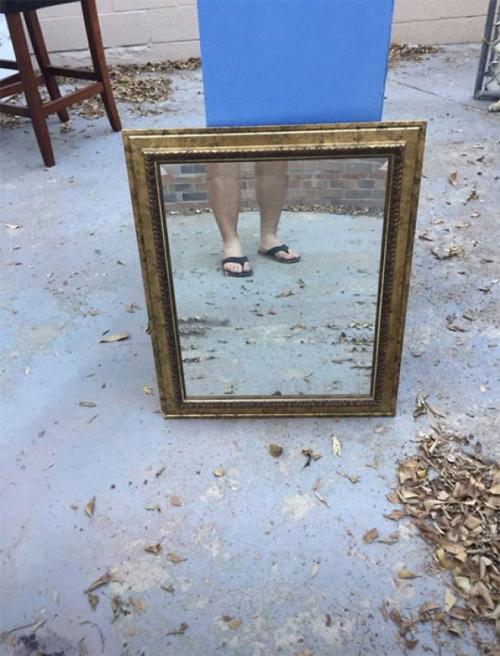 Vendre un miroir sur internet n'est pas chose aisée